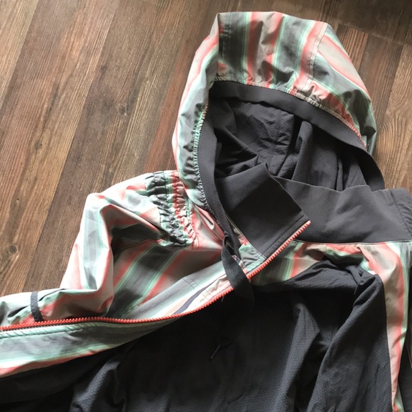 Lululemon spring jacket - Picture 10 of 10